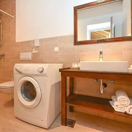 Rural House Kod Slapa Bogatić